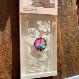 I phone 11 clear phone case with flowers on it